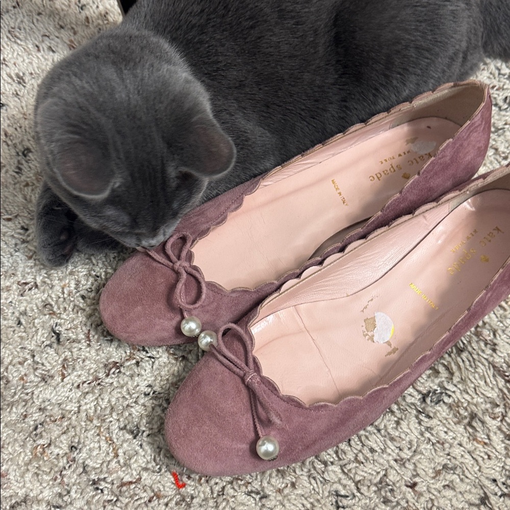 Kate spade dusty pink suede flat shoes with pearl bow detail size 8.5 - Picture 7 of 8